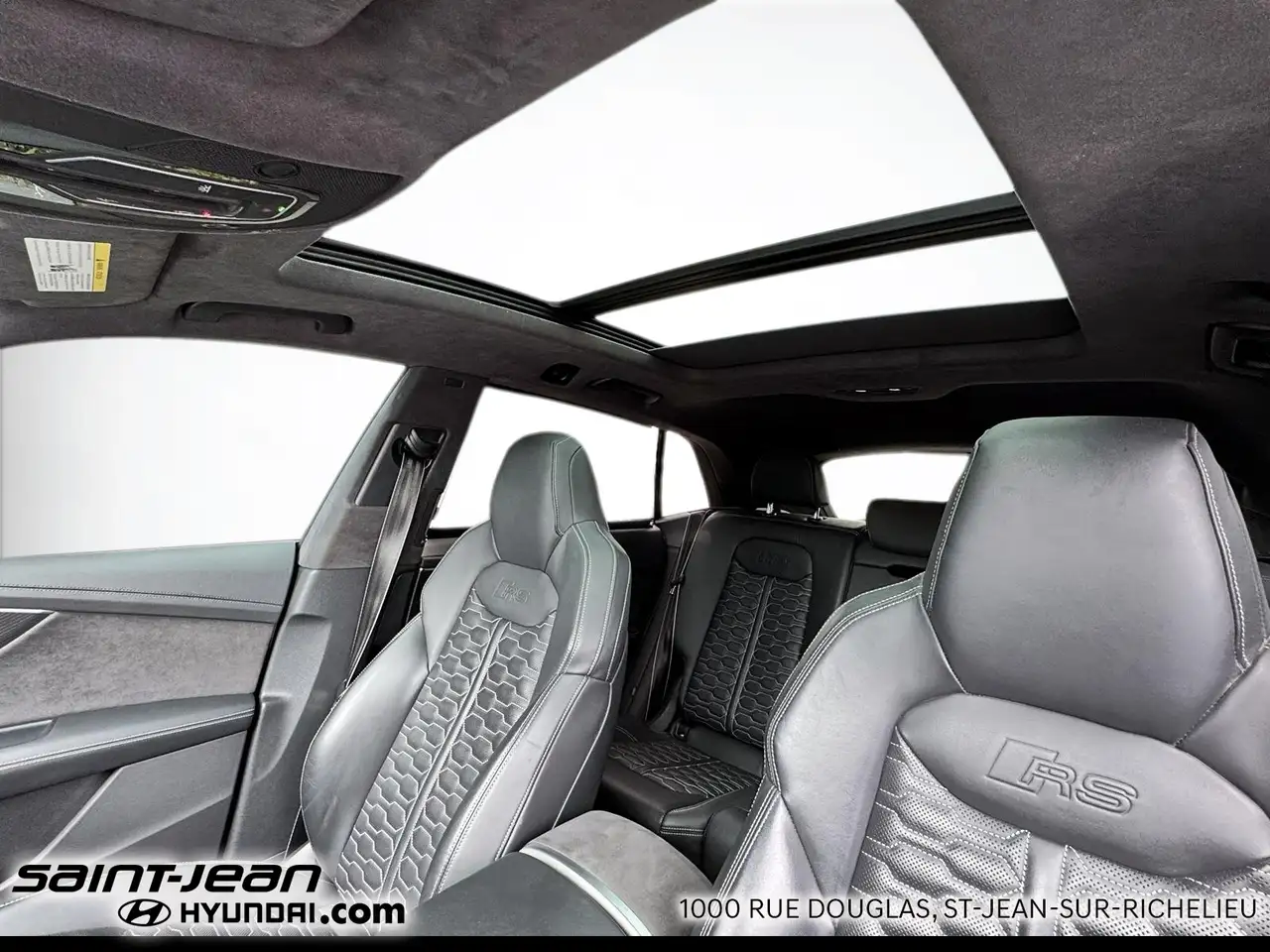 Audi RS Q8 - Image 5