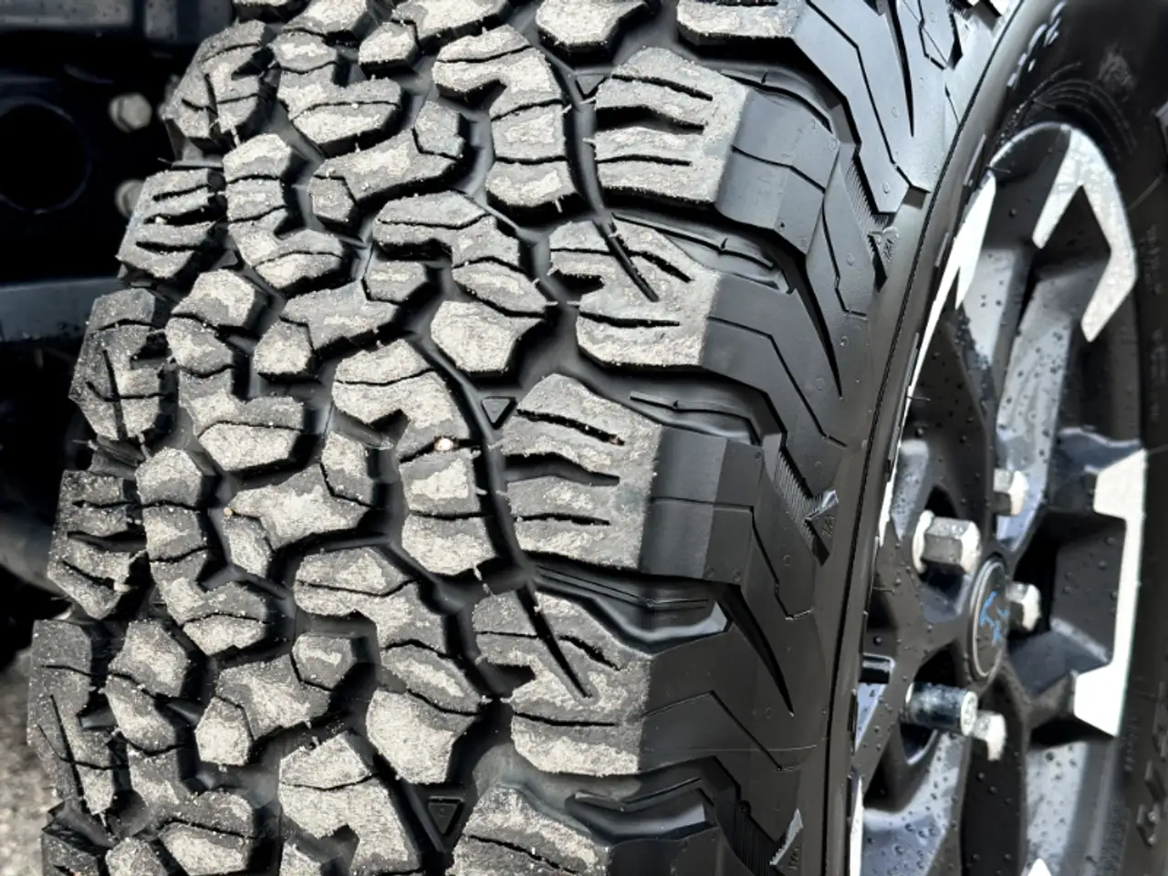 Jeep Wrangler - Image 26