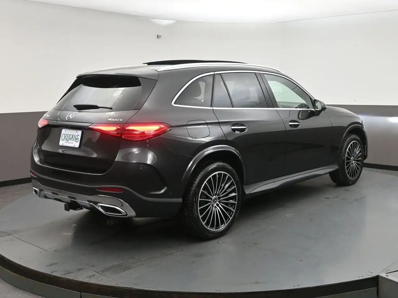 Mercedes-Benz GLC - Image 37