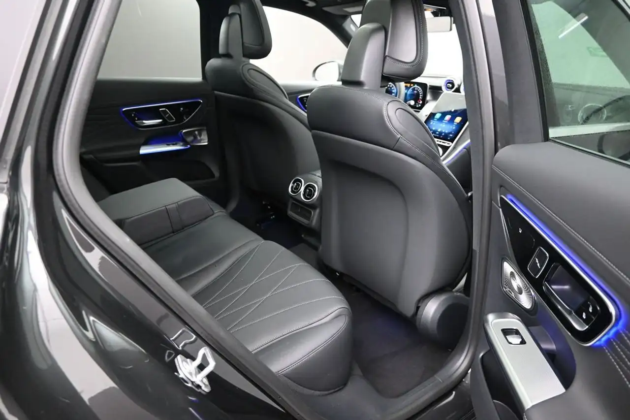 Mercedes-Benz GLC - Image 25