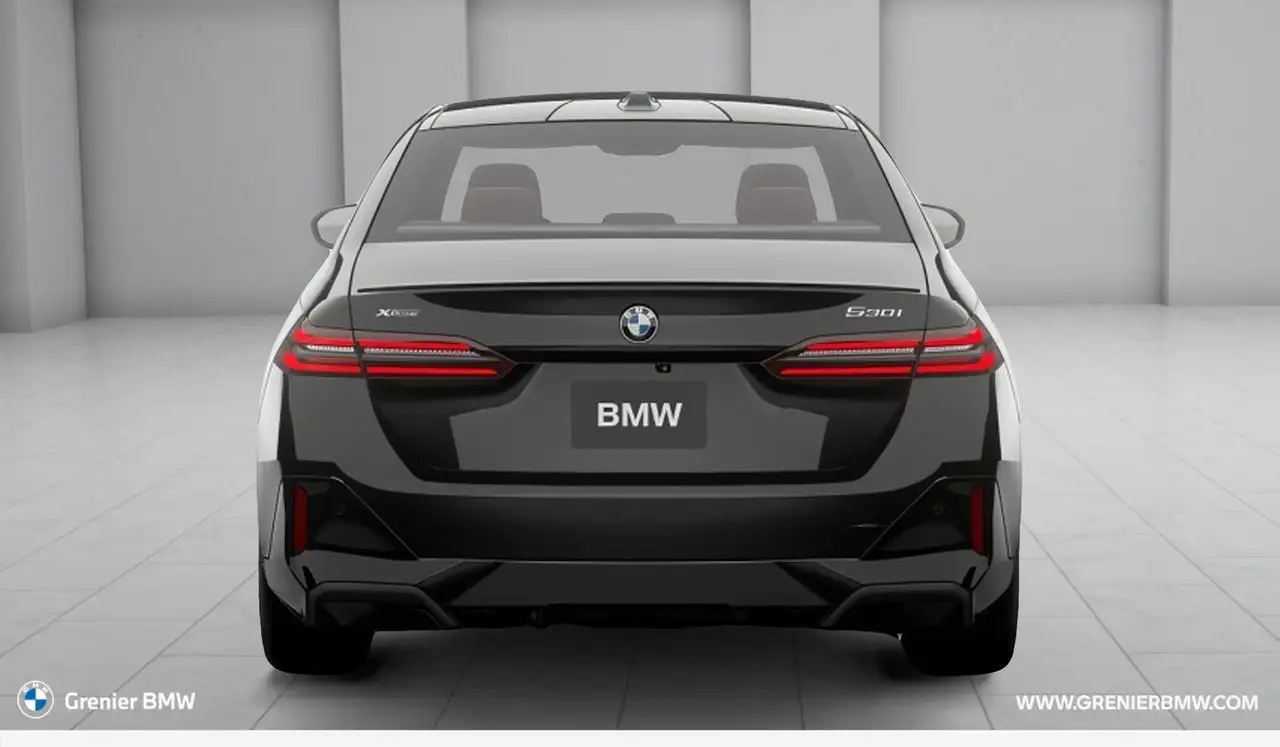 BMW 5 Series - Image 5