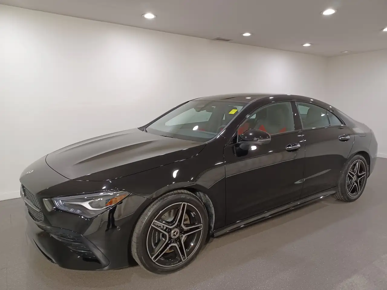 Mercedes-Benz CLA - Image 2