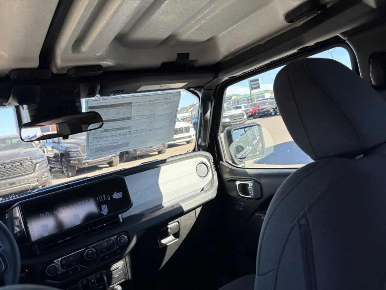 Jeep Gladiator - Image 21