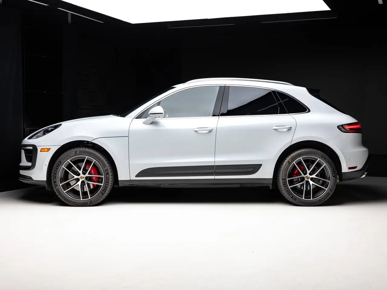 Porsche Macan - Image 8