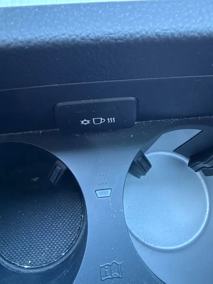 Audi SQ5 - Image 33