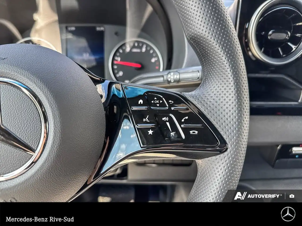 Mercedes-Benz Sprinter - Image 19