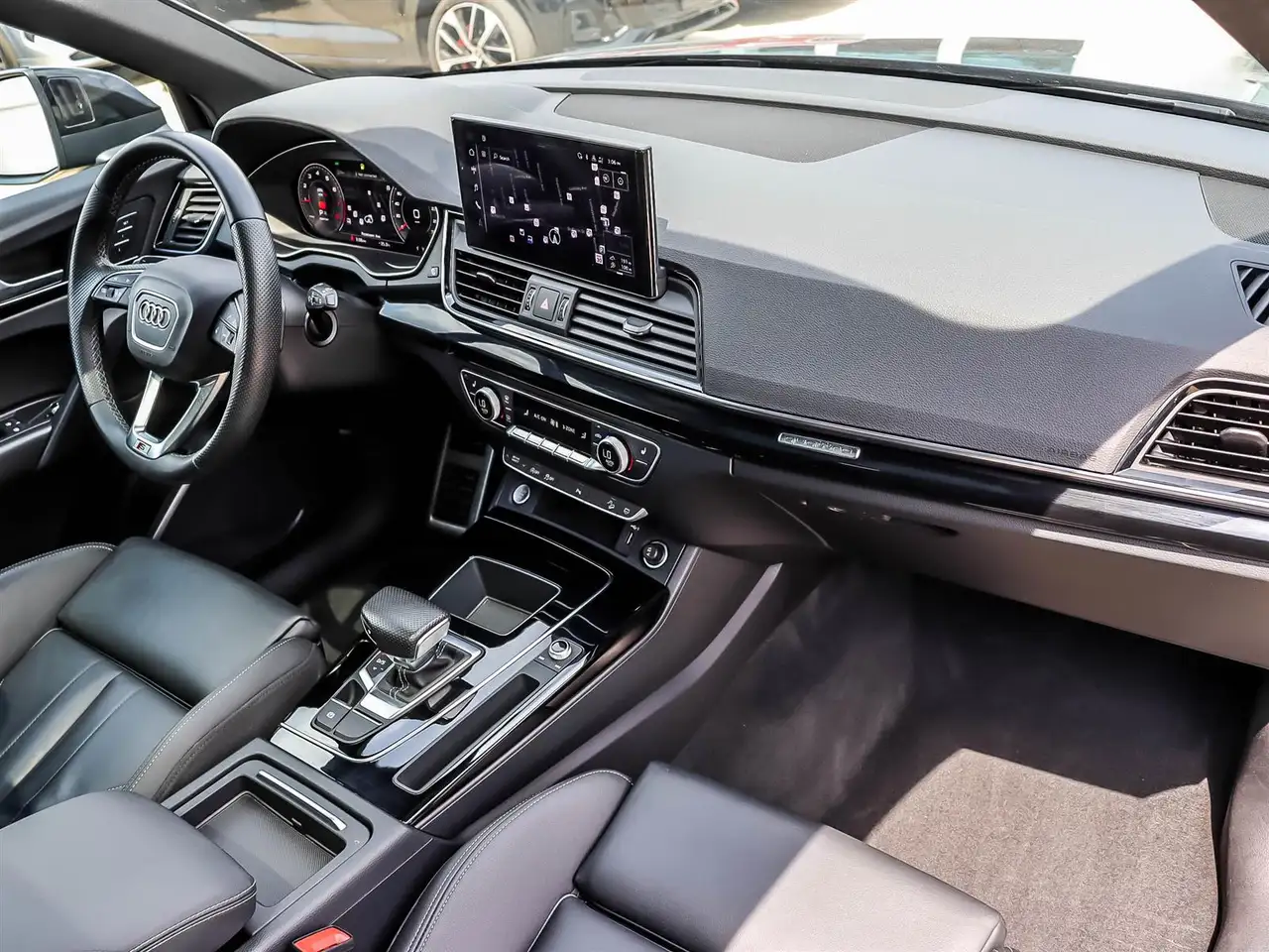 Audi Q5 - Image 15