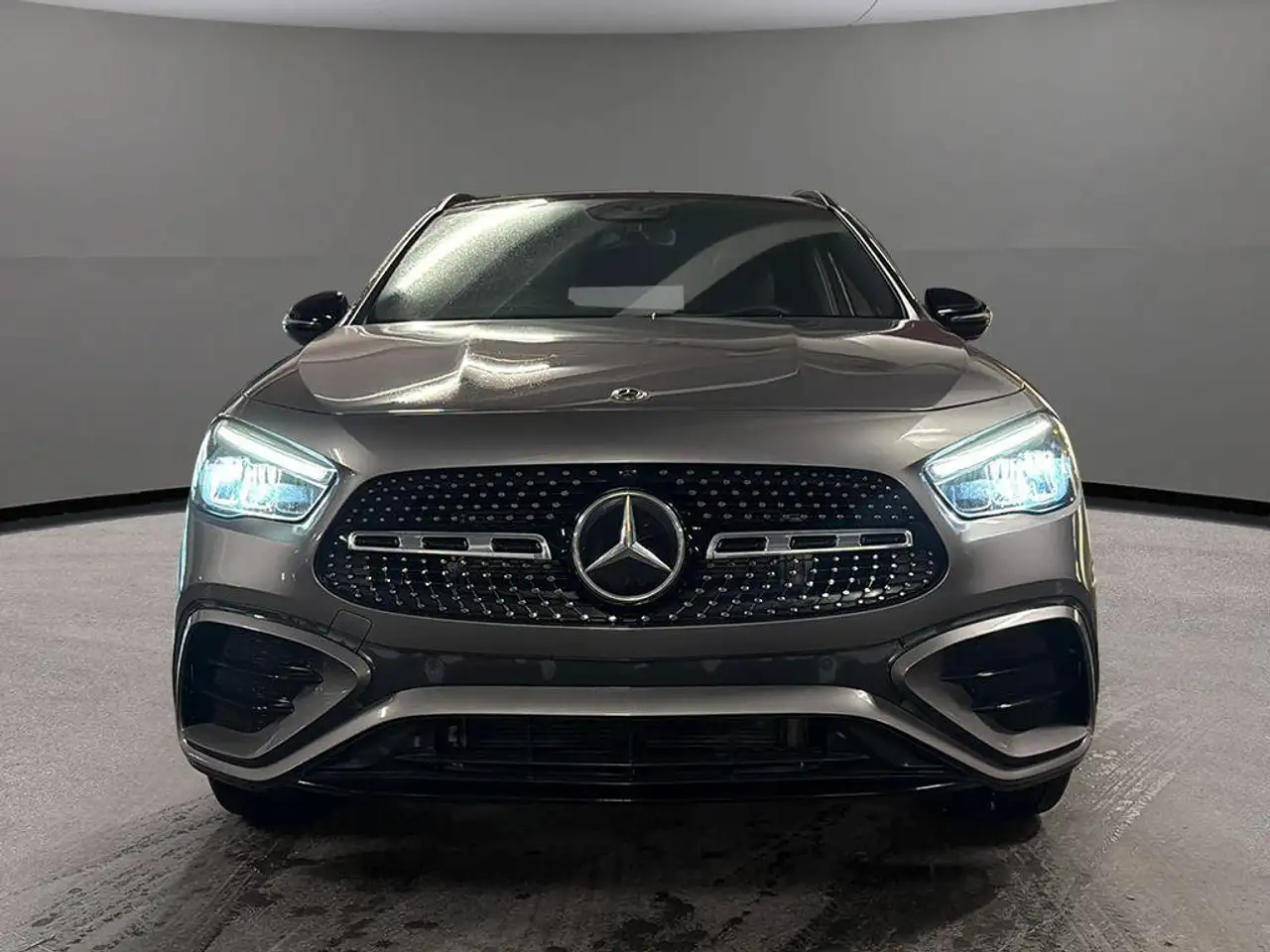 Mercedes-Benz GLA - Image 2