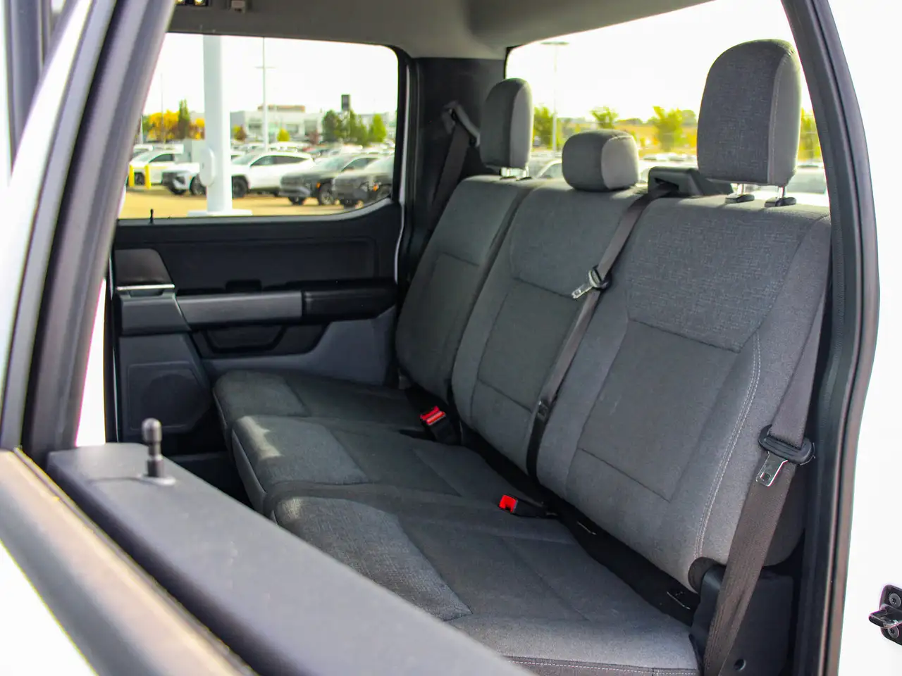 Ford F-150 - Image 28