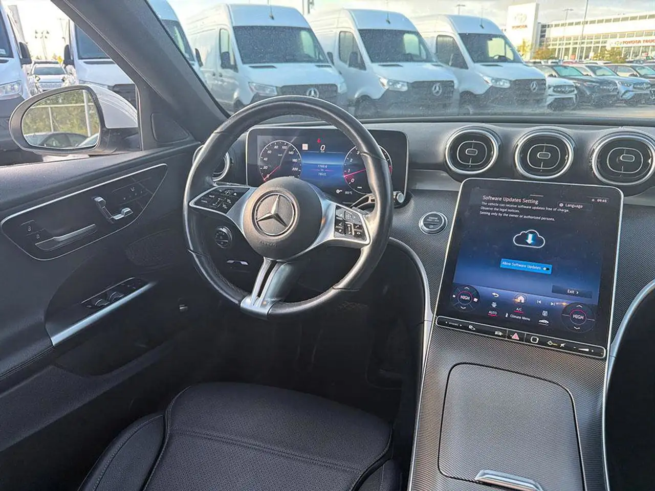 Mercedes-Benz C-Class - Image 16