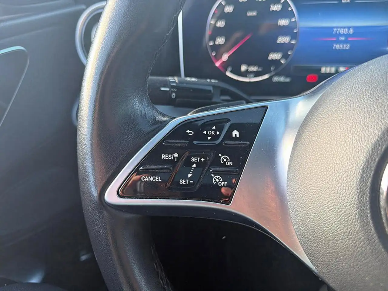 Mercedes-Benz C-Class - Image 10