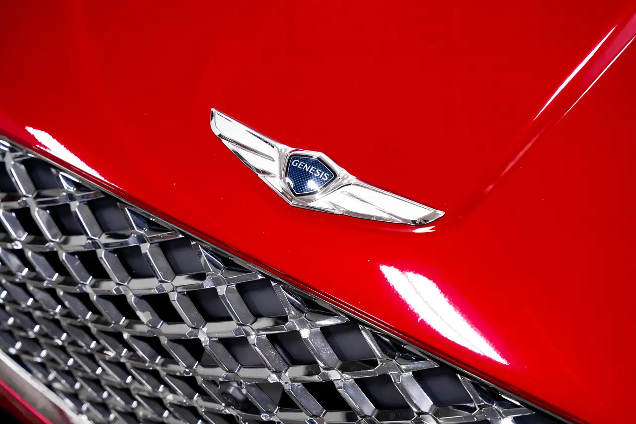 Genesis GV70 - Image 15