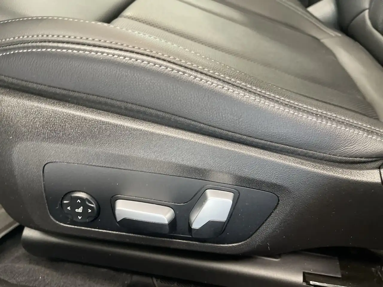 BMW 3 Series - Image 20