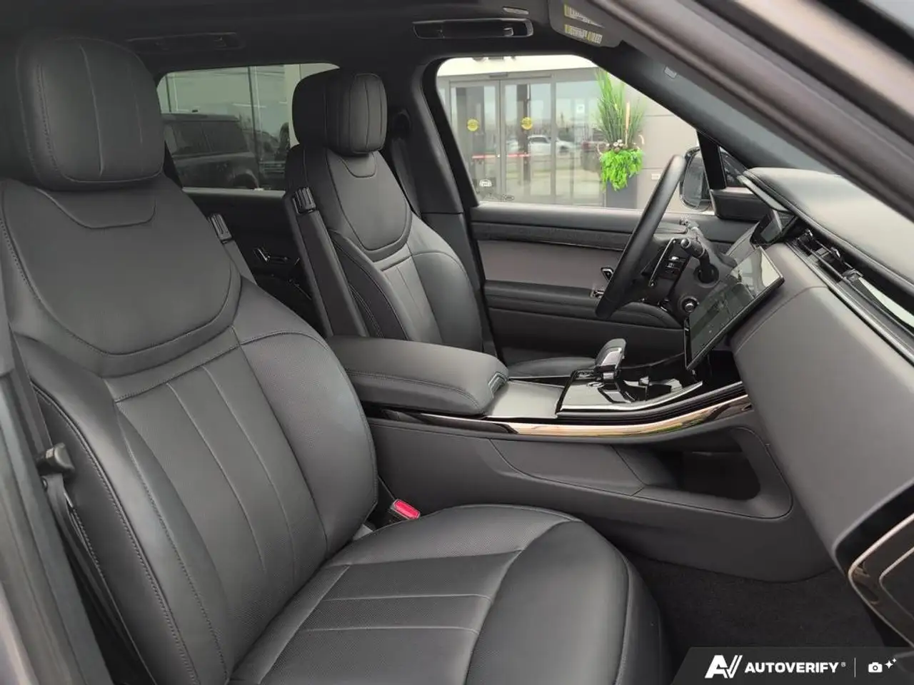 Land Rover Range Rover Sport - Image 22