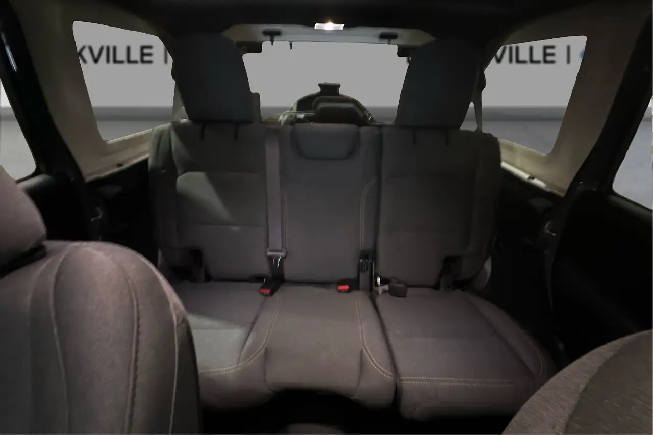 Jeep Wrangler - Image 13