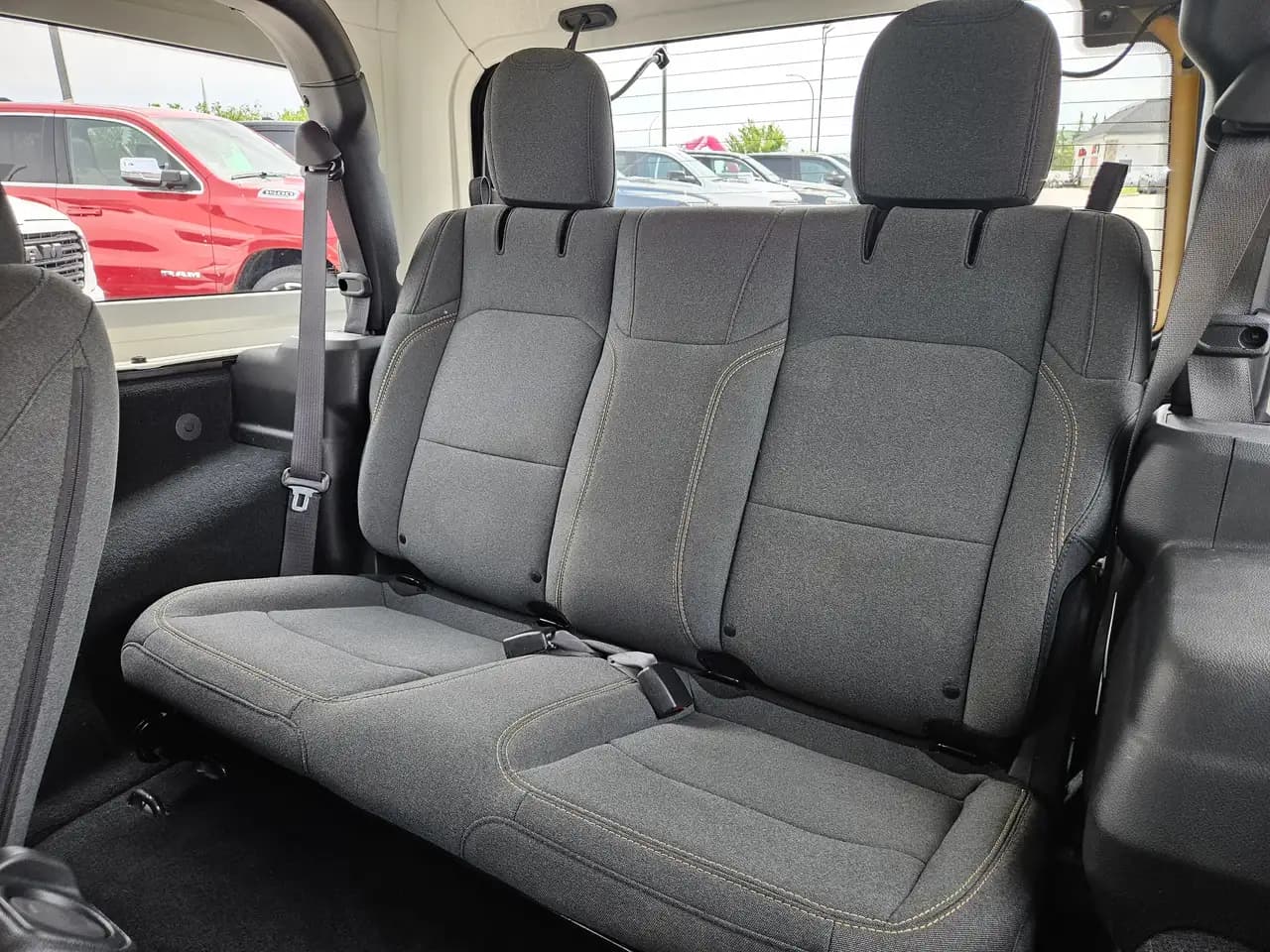 Jeep Wrangler - Image 25