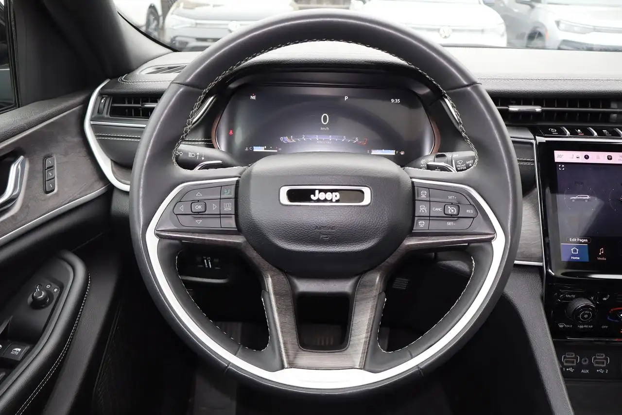 Jeep Cherokee - Image 13
