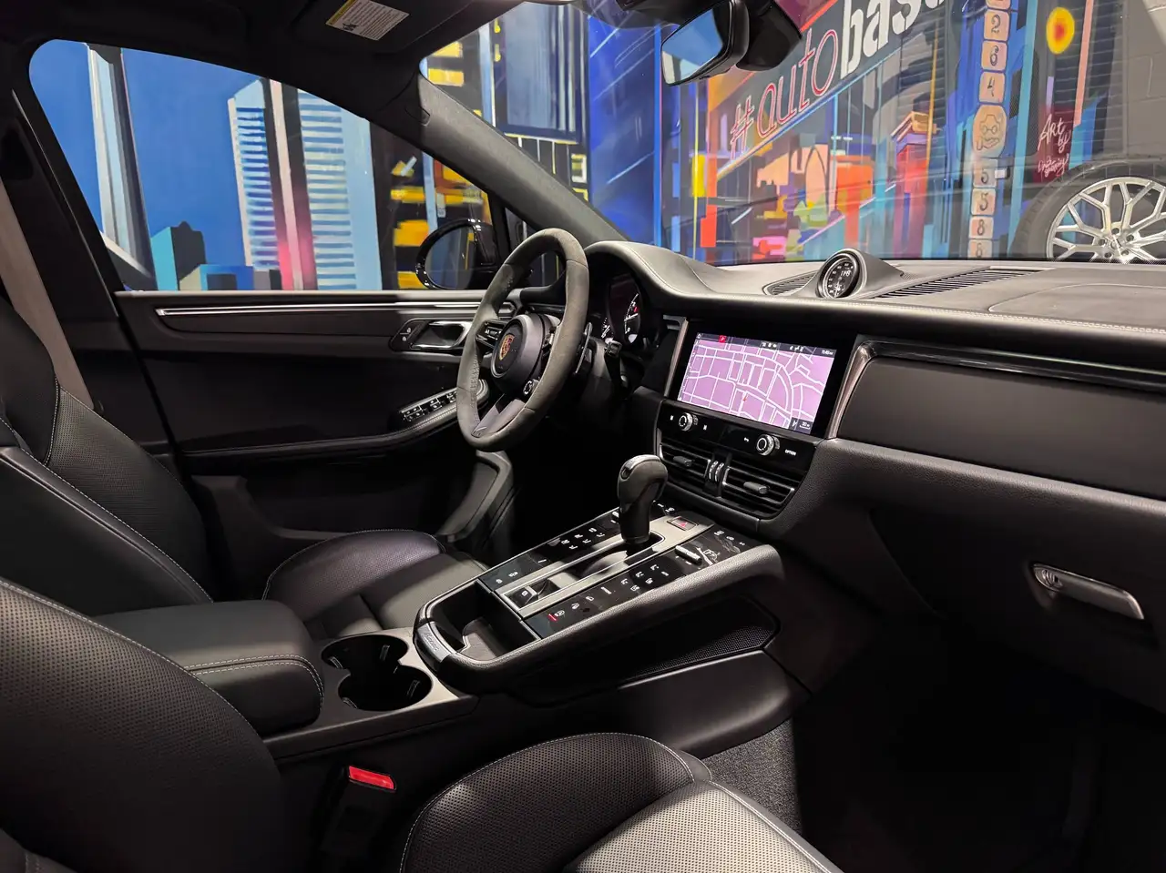 Porsche Macan - Image 8