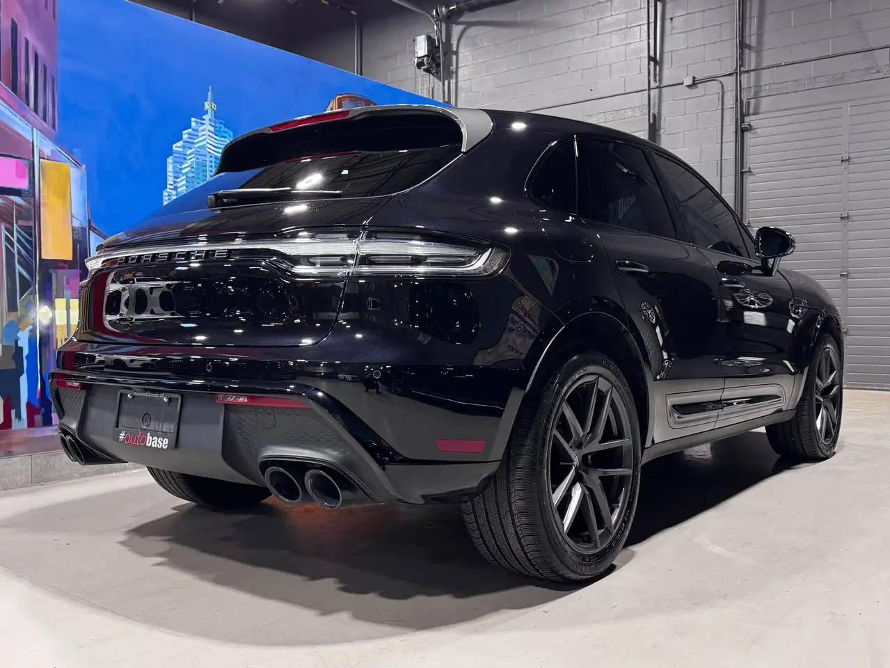 Porsche Macan - Image 2