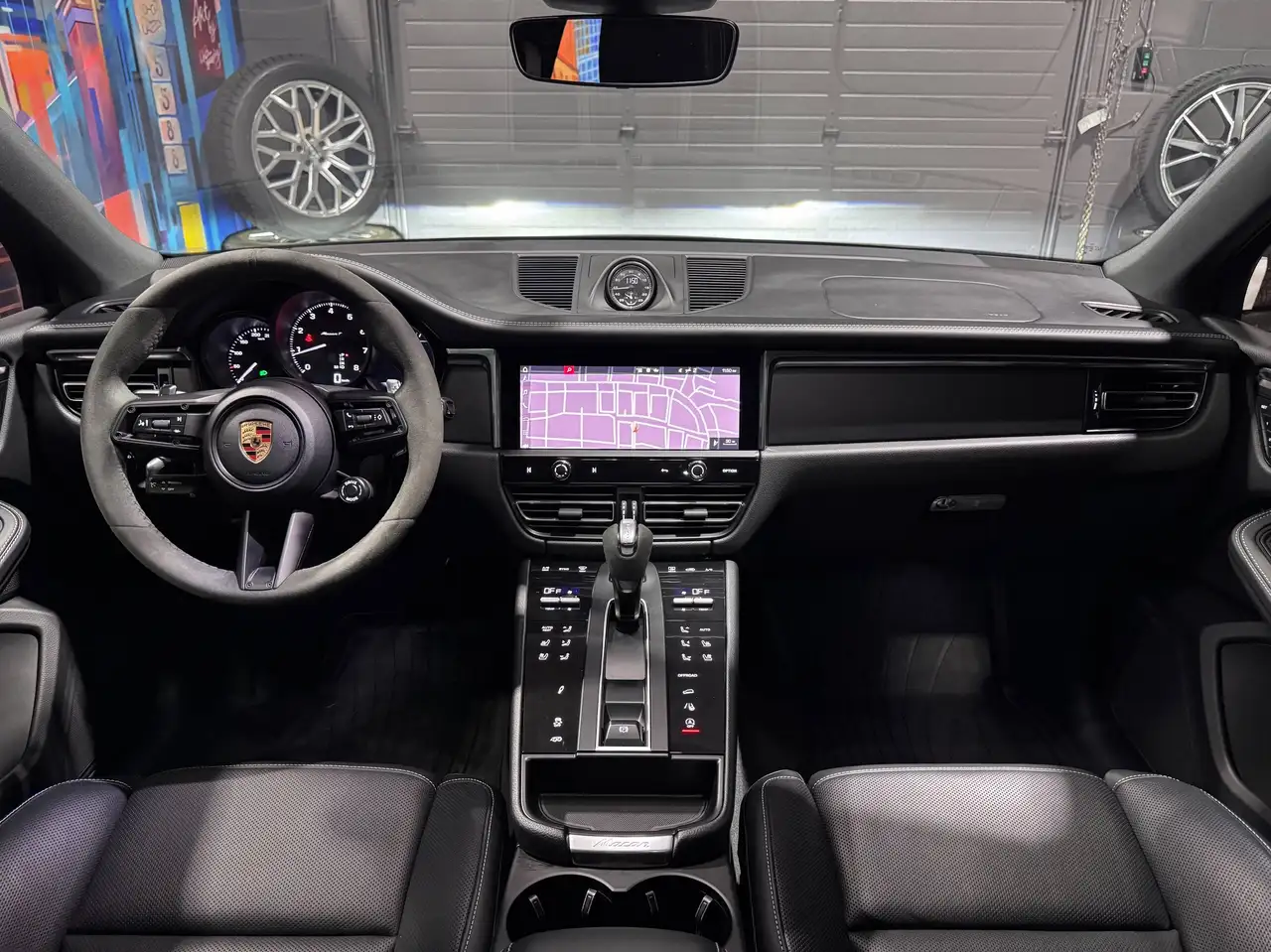 Porsche Macan - Image 12