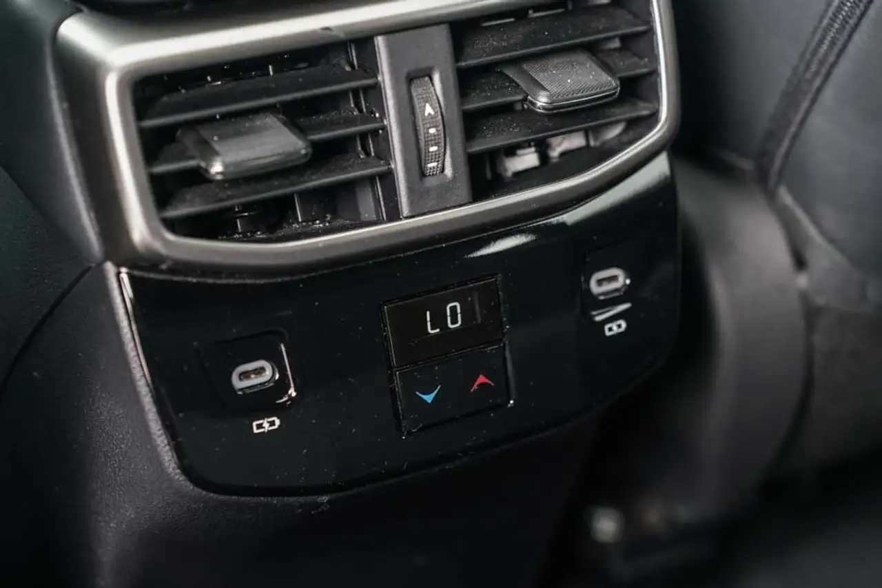 Lexus RX - Image 23