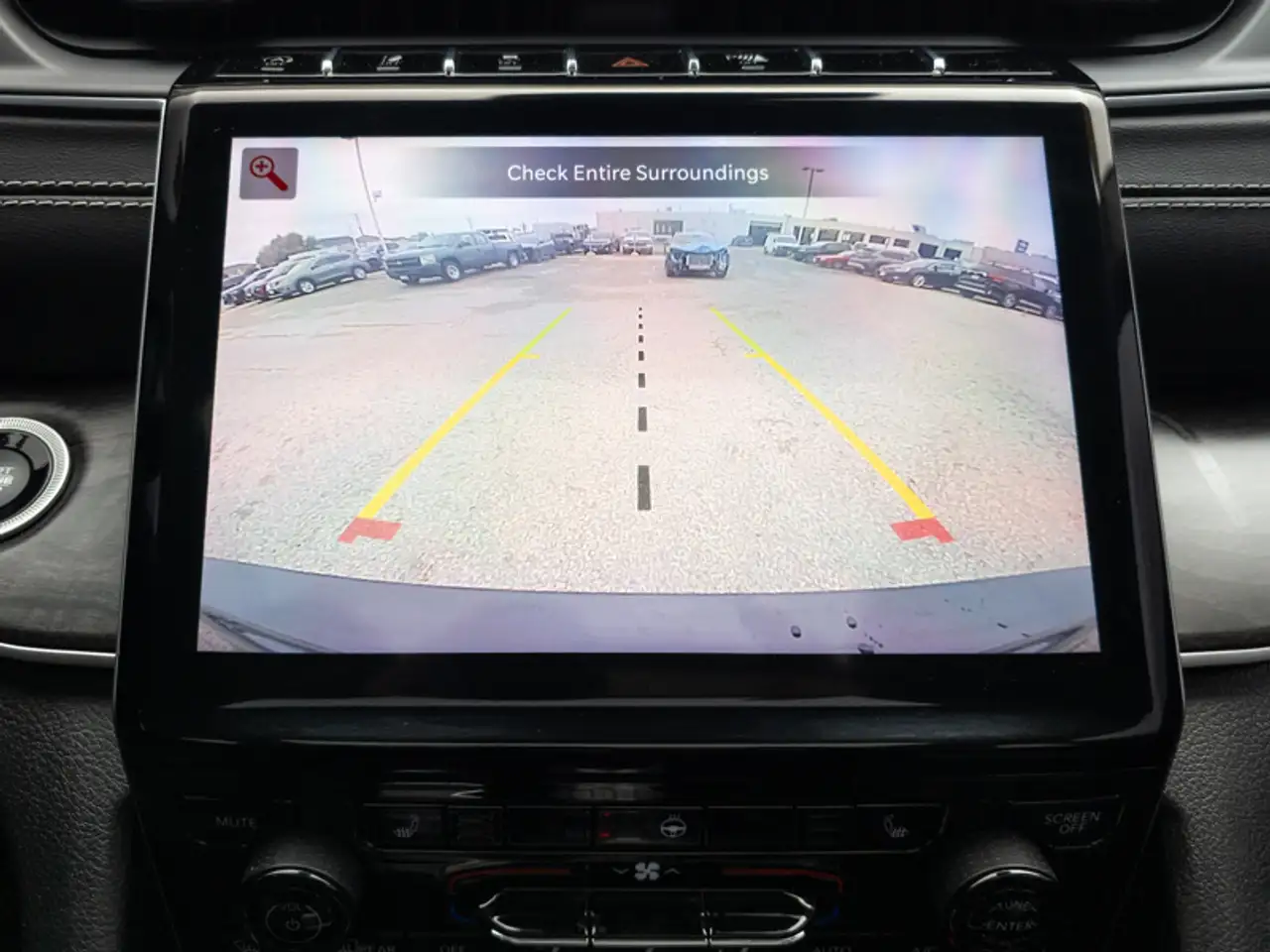 Jeep Grand Cherokee - Image 22
