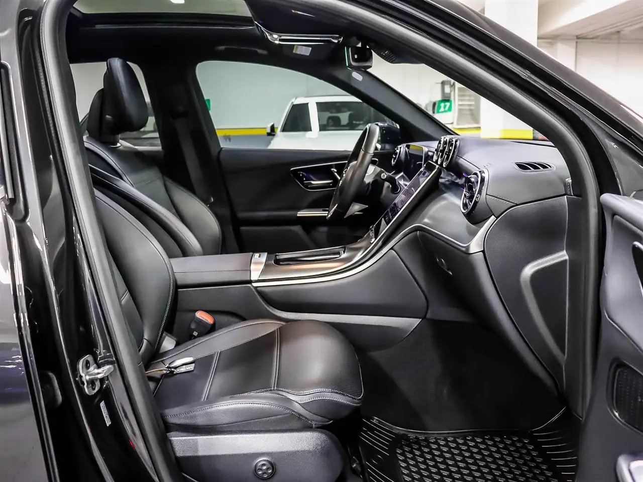 Mercedes-Benz GLC - Image 15