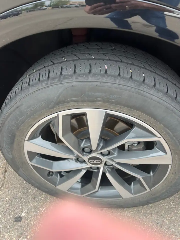 Audi Q5 - Image 2