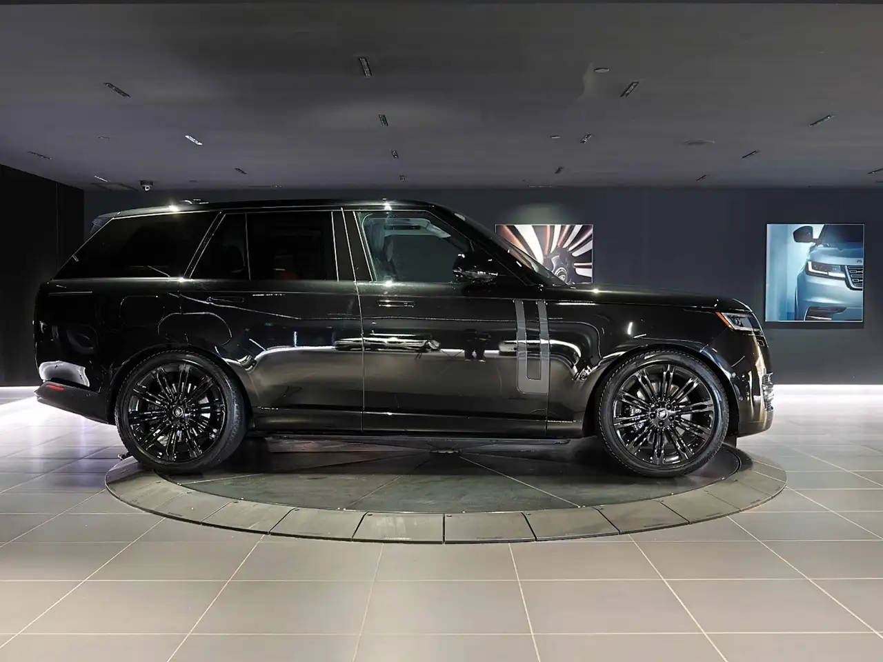 Land Rover Range Rover - Image 4