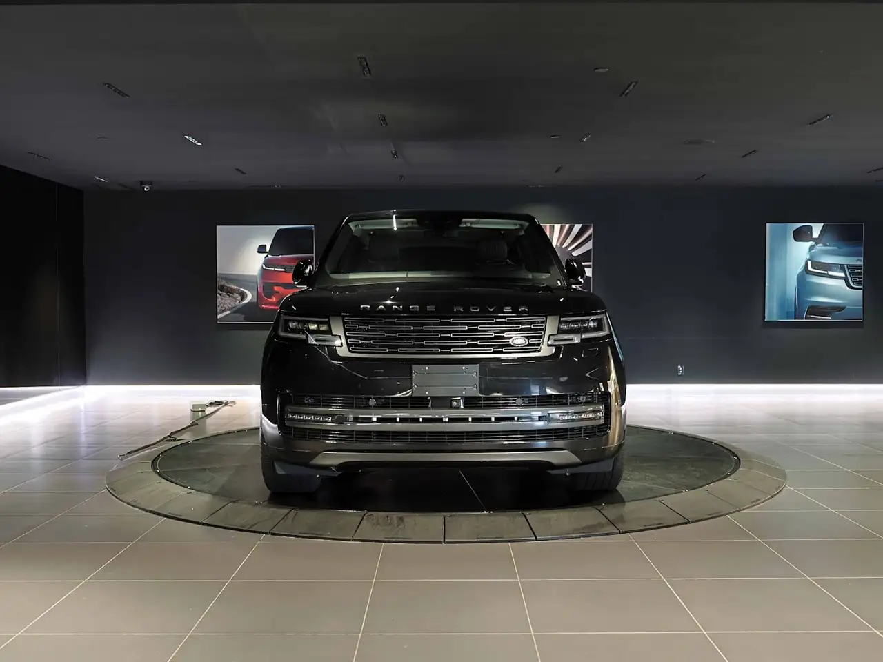 Land Rover Range Rover - Image 2