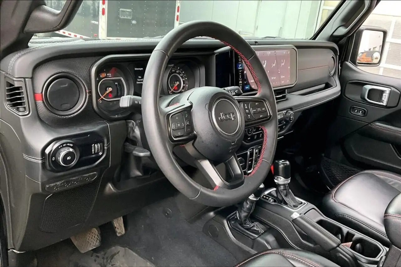 Jeep Wrangler - Image 17