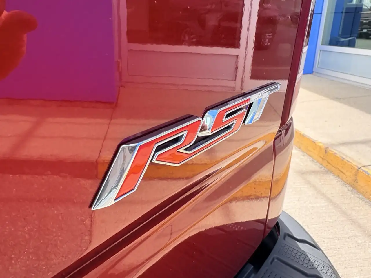 Chevrolet Silverado 1500 - Image 22