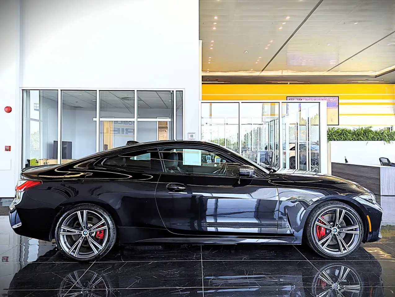 BMW 4 Series - Image 4