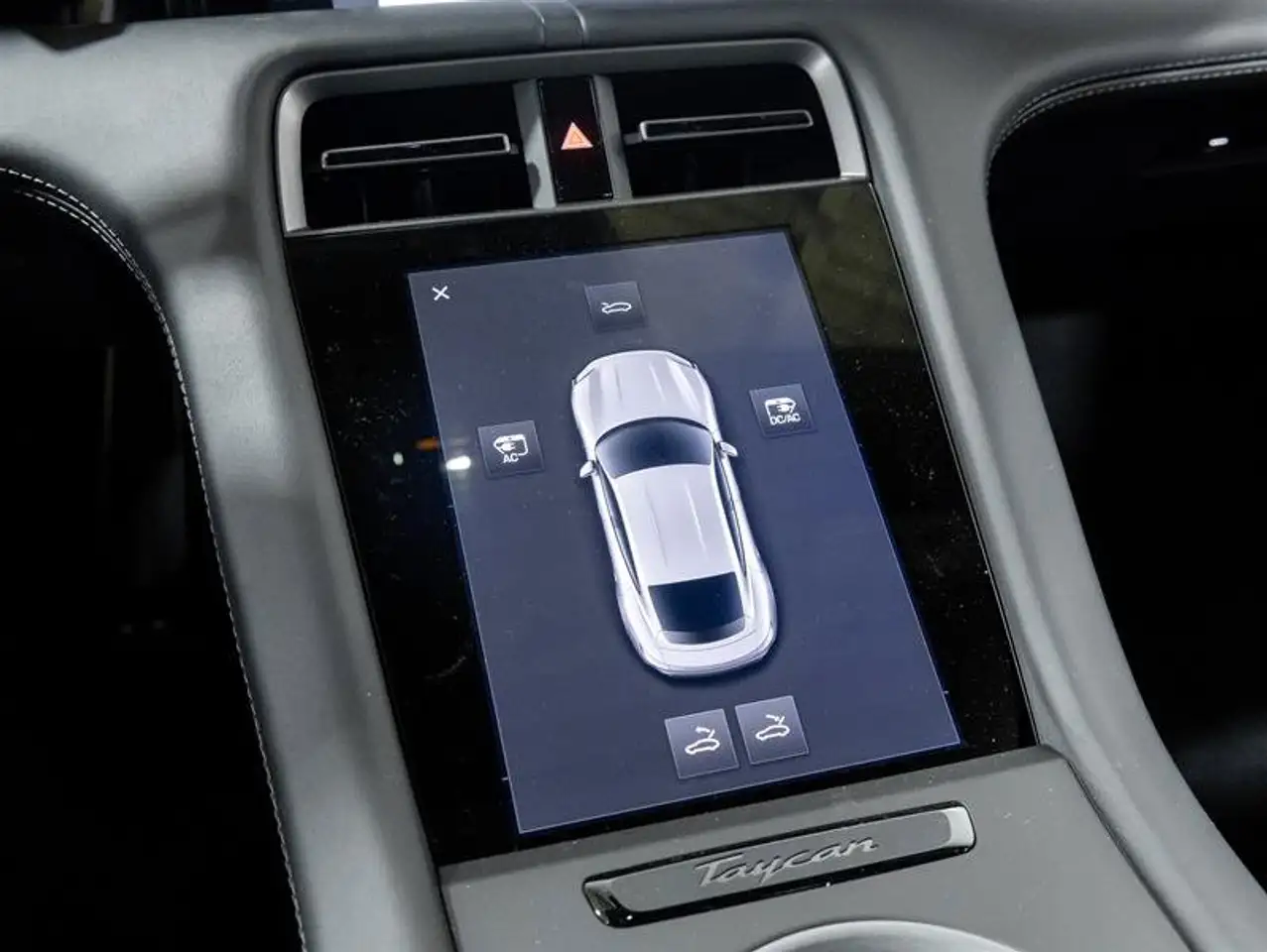 Porsche Taycan - Image 26