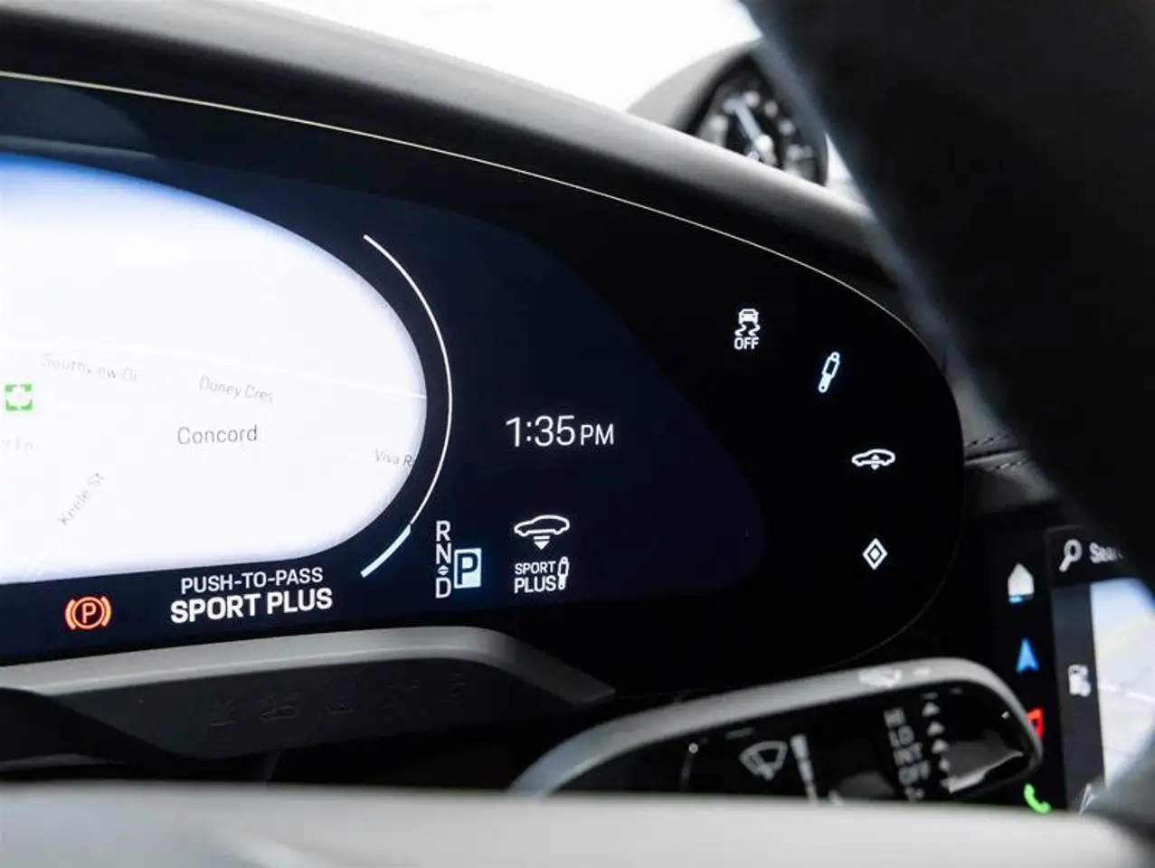 Porsche Taycan - Image 18