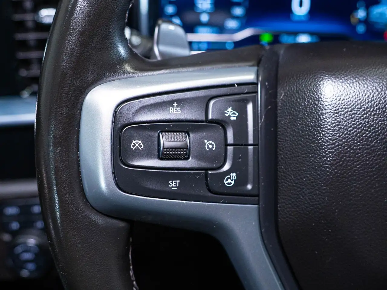 Chevrolet Silverado 1500 - Image 29