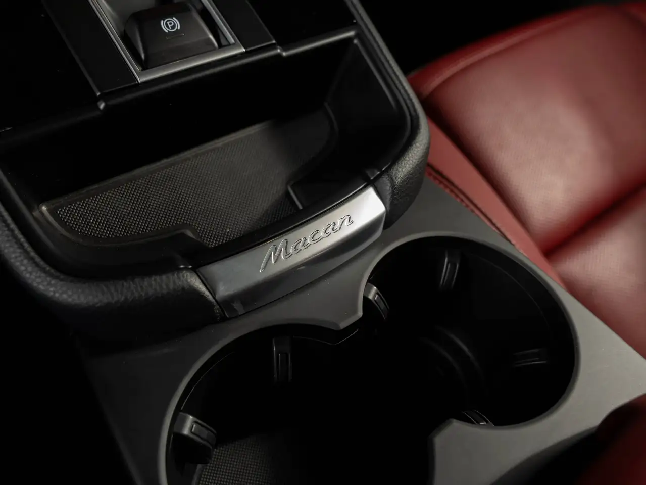 Porsche Macan - Image 26