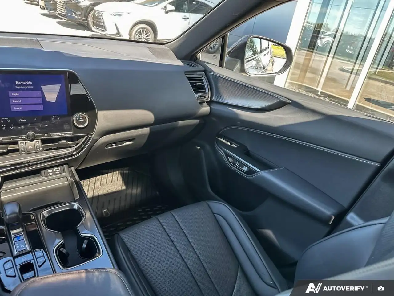 Lexus NX - Image 25