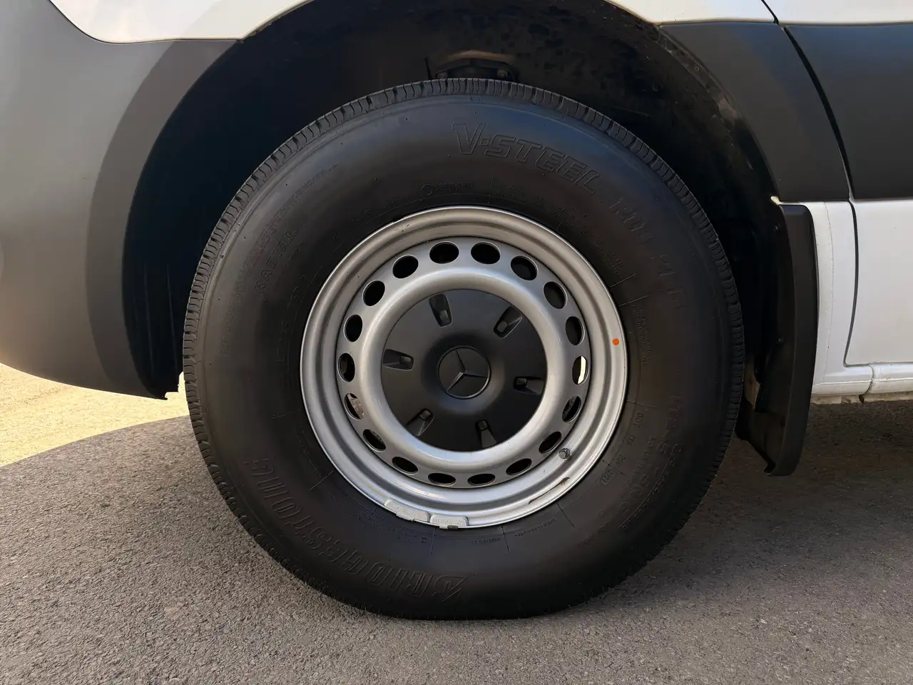 Mercedes-Benz Sprinter - Image 9
