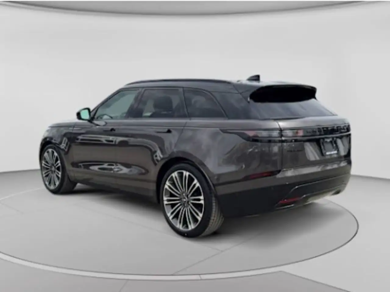 Land Rover Range Rover Velar - Image 3