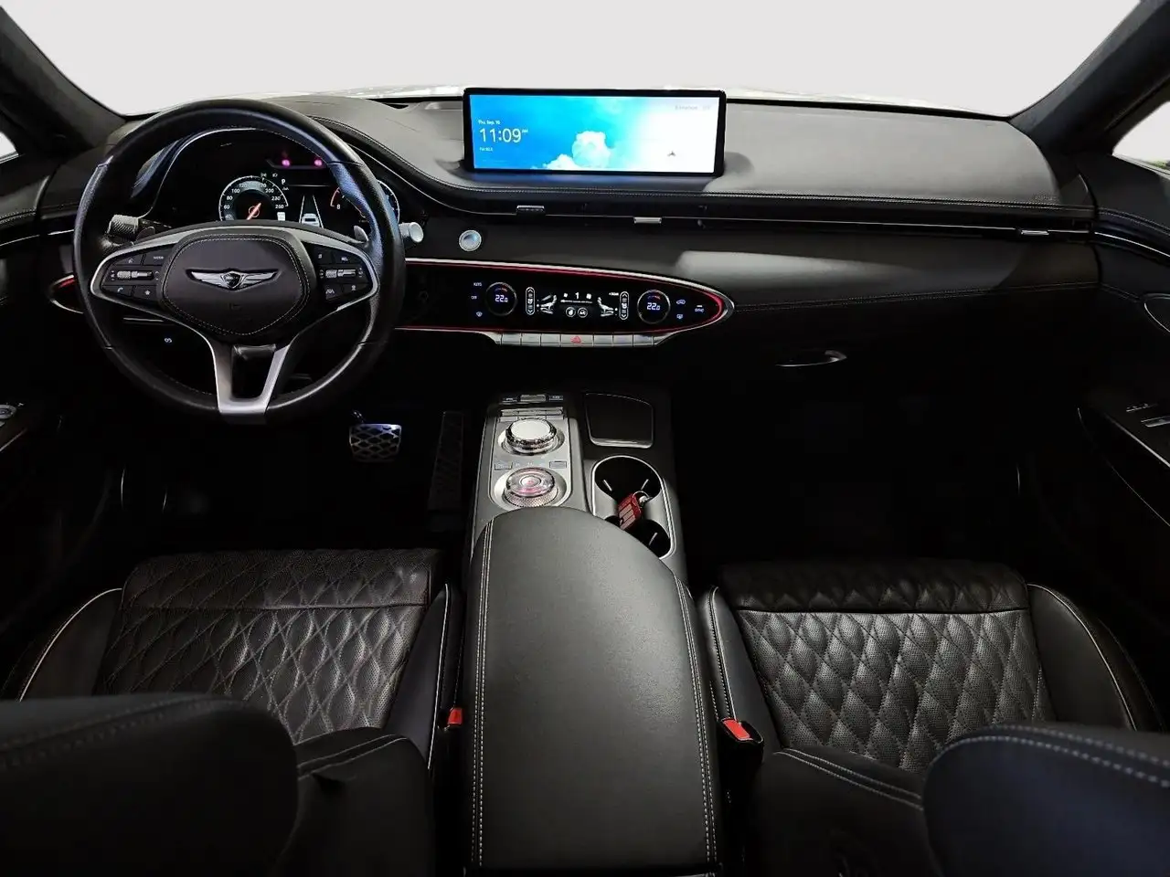 Genesis GV70 - Image 3