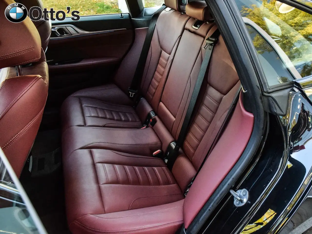 BMW i4 - Image 30