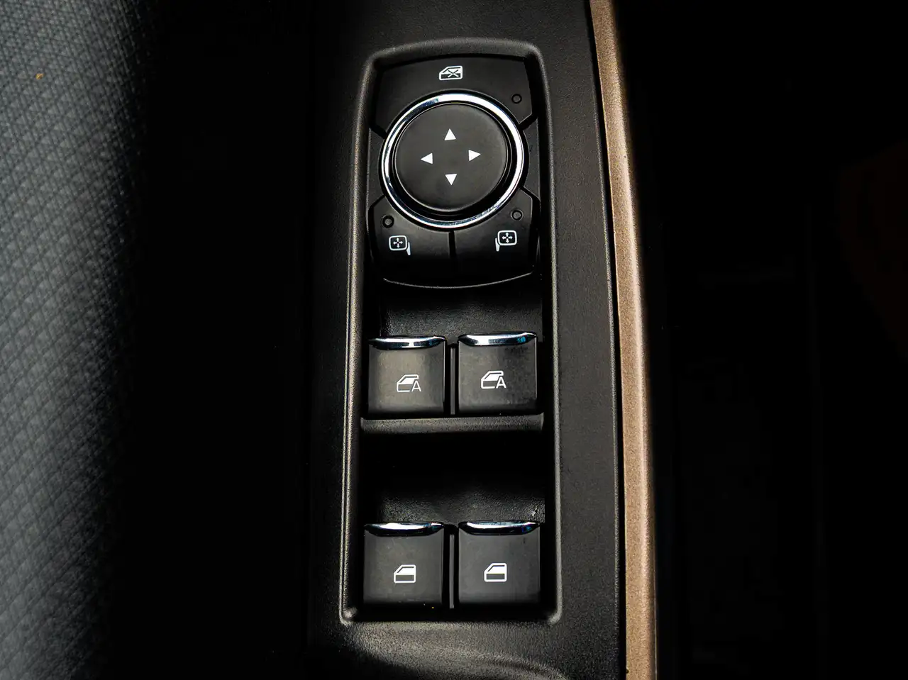 Ford F-150 - Image 17