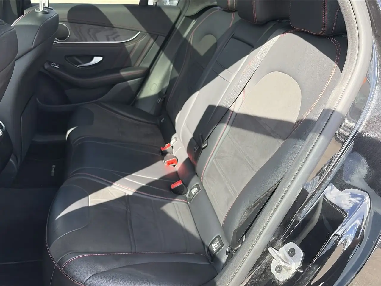 Mercedes-Benz GLC - Image 31