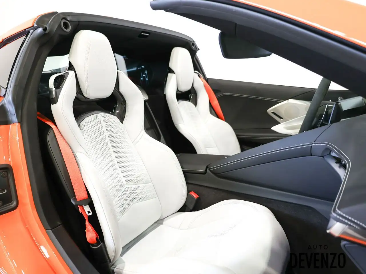 Chevrolet Corvette - Image 9
