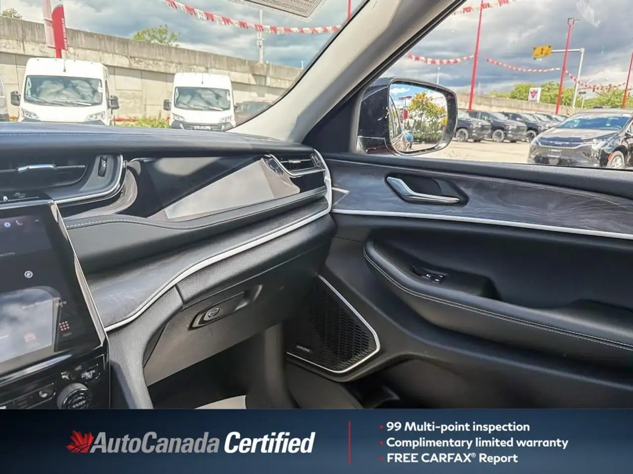 Jeep Grand Cherokee - Image 19