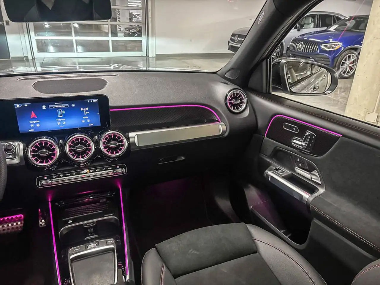 Mercedes-Benz GLB - Image 11