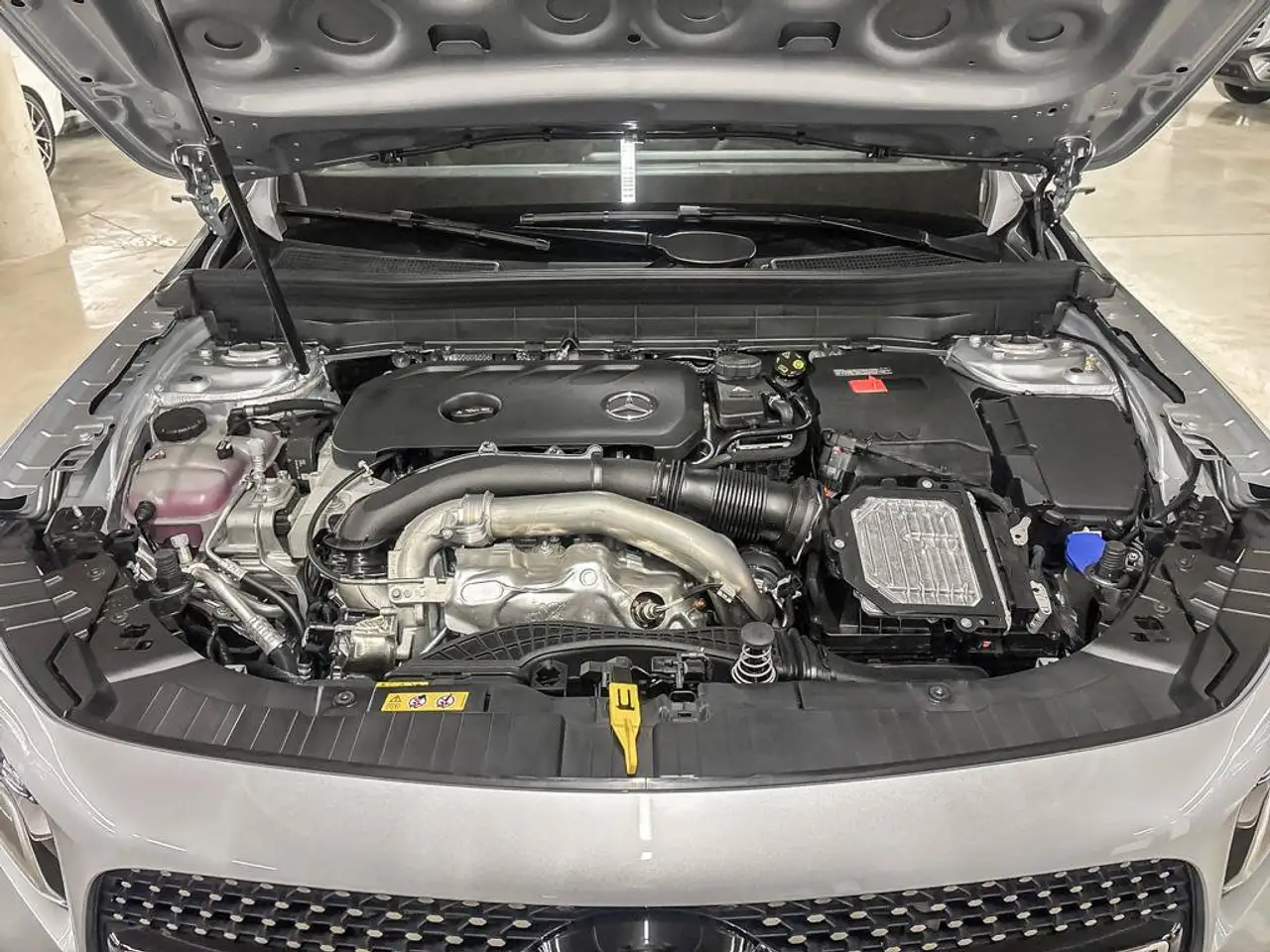 Mercedes-Benz GLB - Image 20