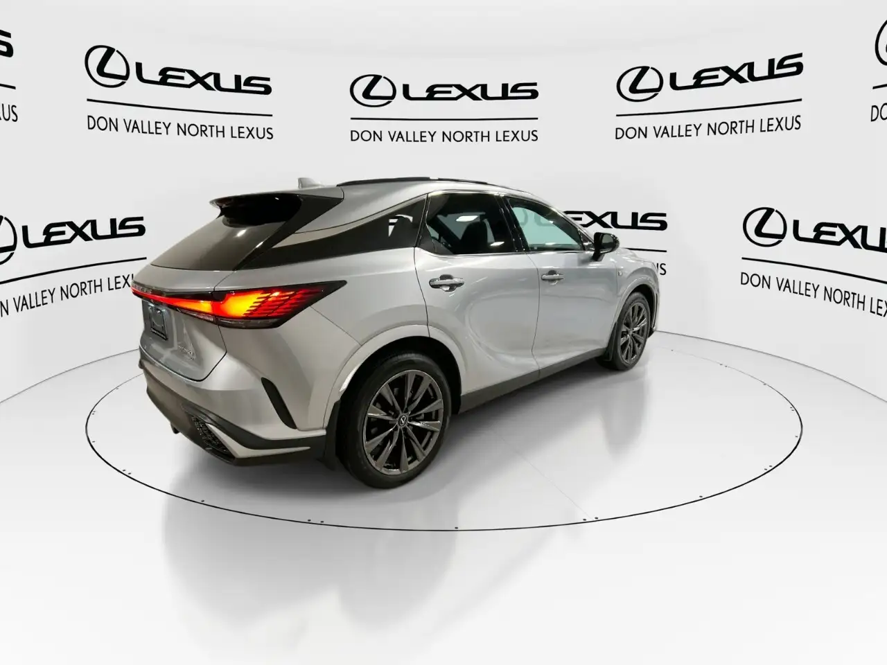 Lexus RX - Image 8