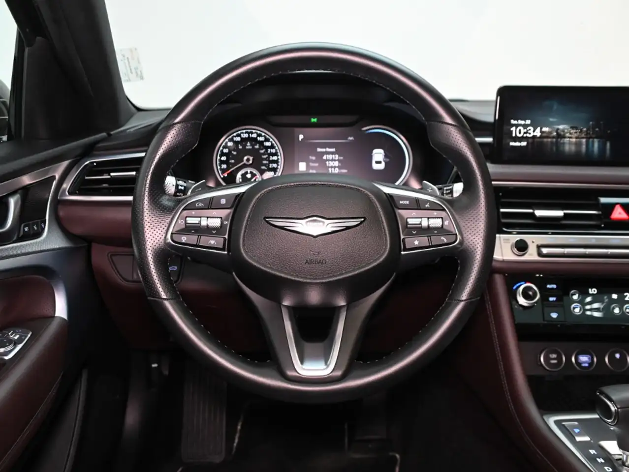 Genesis G70 - Image 27